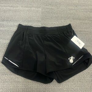 Lululemon Hotty Hot HR 4” Lined shorts Blavk size 12, Miami Heat Store, rare
